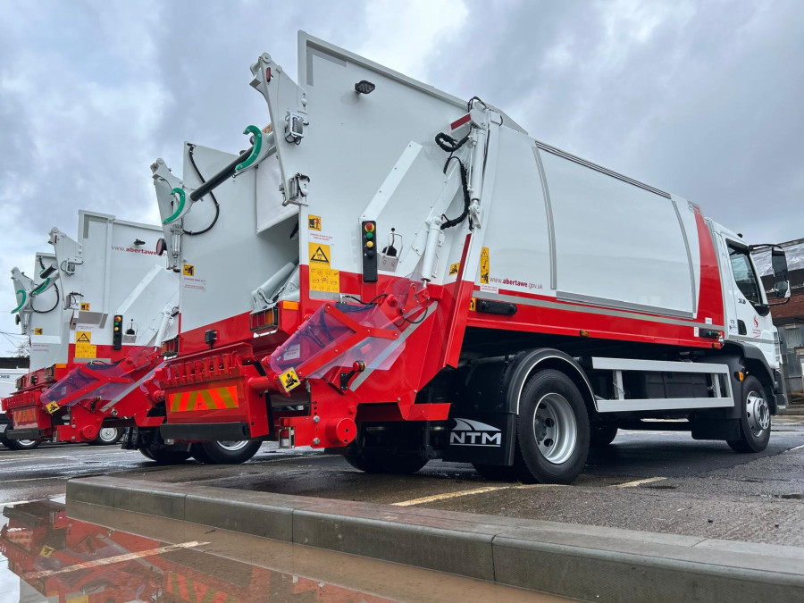 Swansea Council Take Delivery of Eight New NTM Refuse Collection Vehicles.